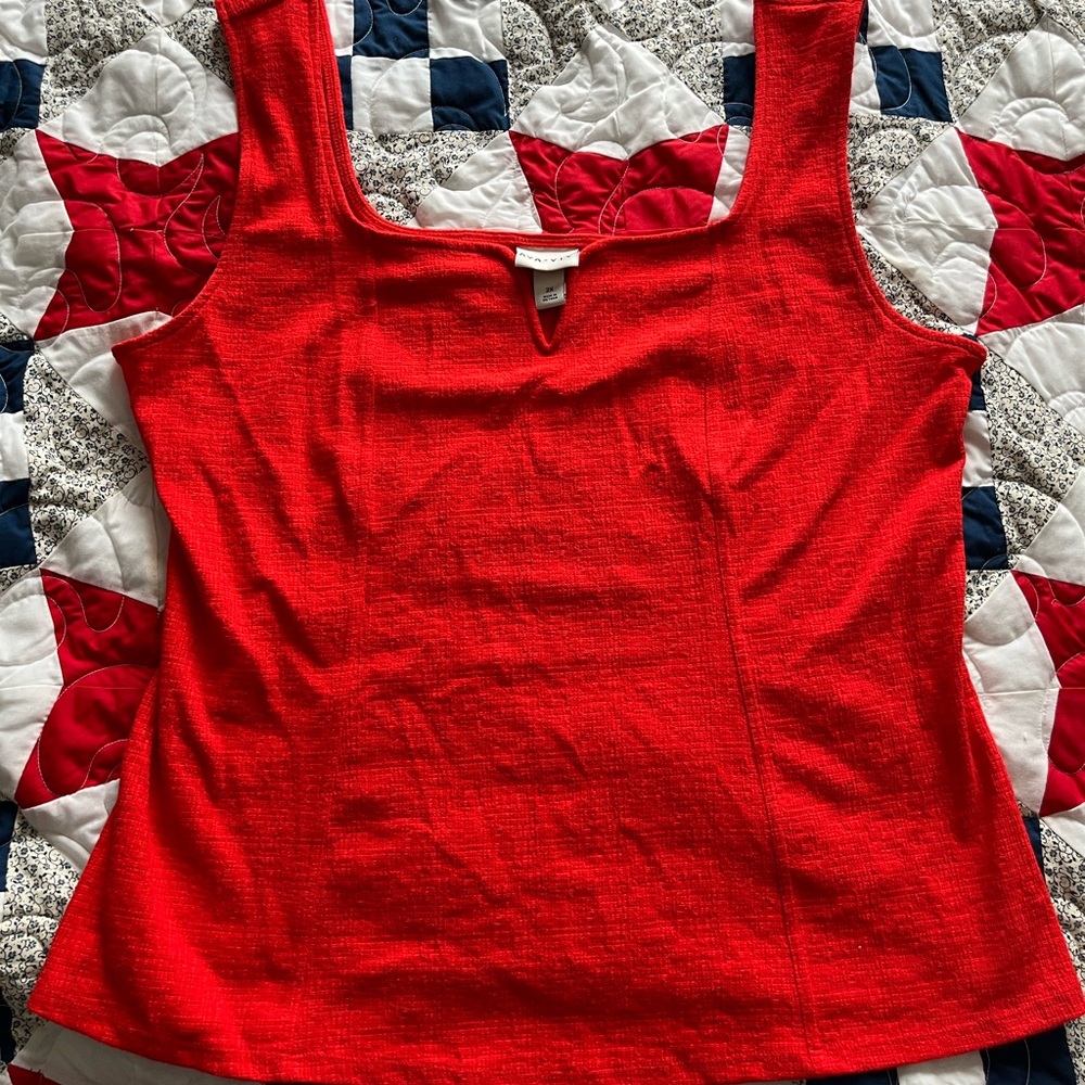 Red Sleeveless Top
